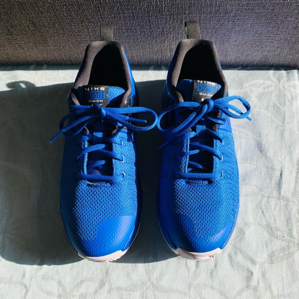 Nike Team Hustle Quick